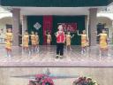 lớp 1B.jpg - 